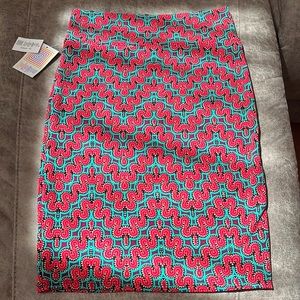 NWT LuLaRoe Pencil Skirt Size: Medium
